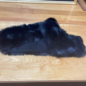 Black faux fur scarf